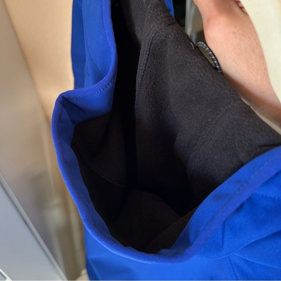 NWT Guess Men's Large Lightweight Jacket Blue Hooded Fleece Mesh Lining Casual - Picture 4 of 10